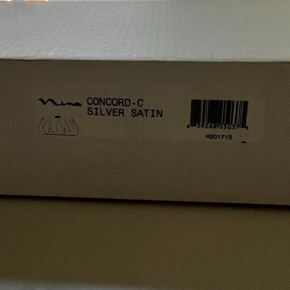 NINA Concord Silver Satin Dress Clutch Purse ~ NEW w/box - Picture 7 of 7